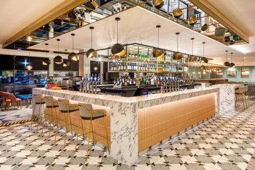 crowne plaza manchester airport by ihg