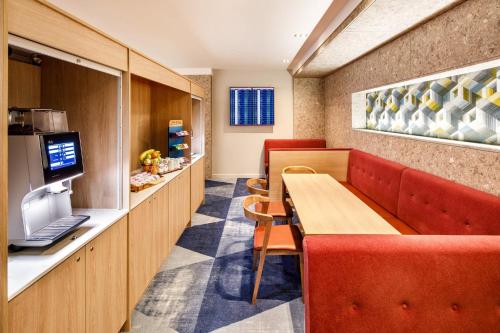 crowne plaza manchester airport by ihg
