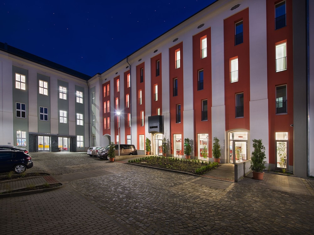 ea business hotel jihlava