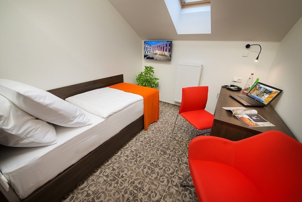 ea business hotel jihlava