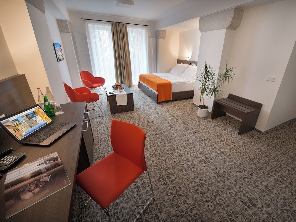 ea business hotel jihlava