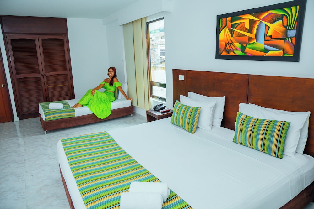 tama hotel granada real cali