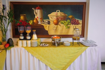 tama hotel granada real cali