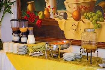 tama hotel granada real cali