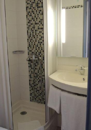 ptit dej hotel nantes est carquefou