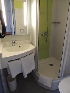 ptit dej hotel nantes est carquefou