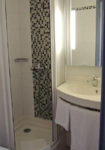 ptit dej hotel nantes est carquefou