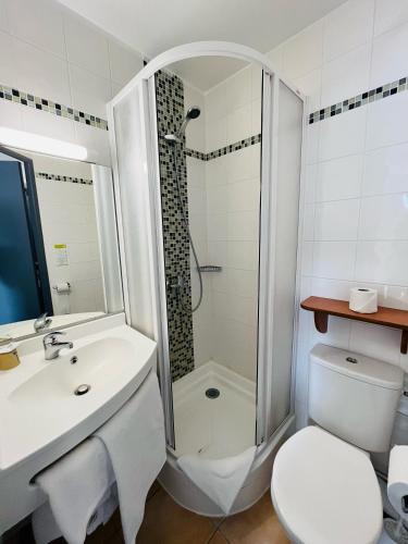 ptit dej hotel nantes est carquefou