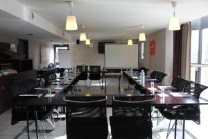 ptit dej hotel nantes est carquefou