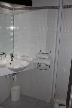 ptit dej hotel nantes est carquefou