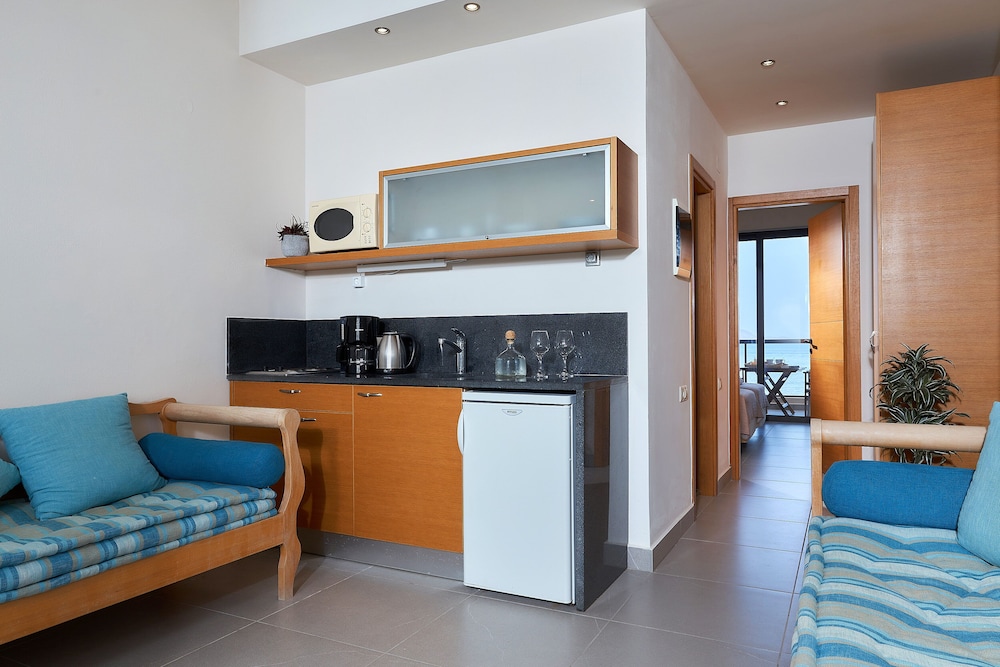 creteco hotel and suites