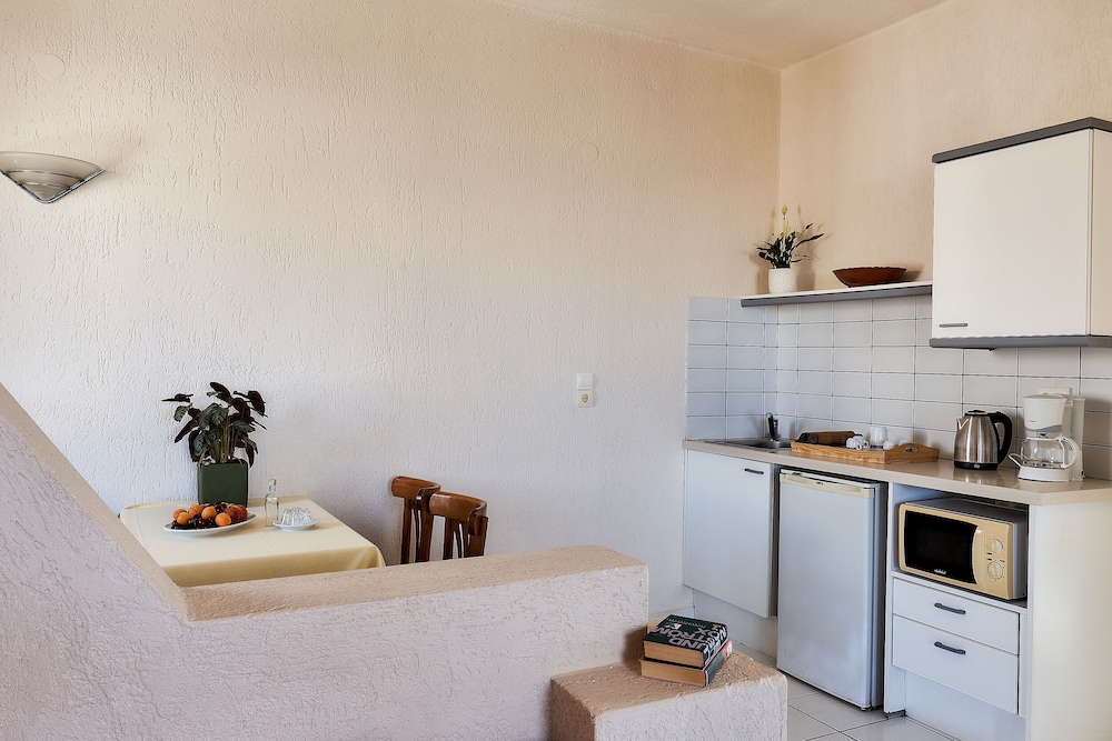 creteco hotel and suites