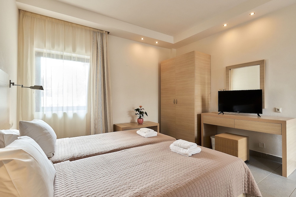 creteco hotel and suites