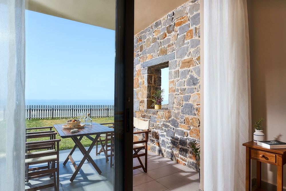 creteco hotel and suites