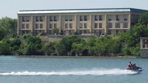 Hidden Falls Inn,Burnet County>>Burnet,3 star