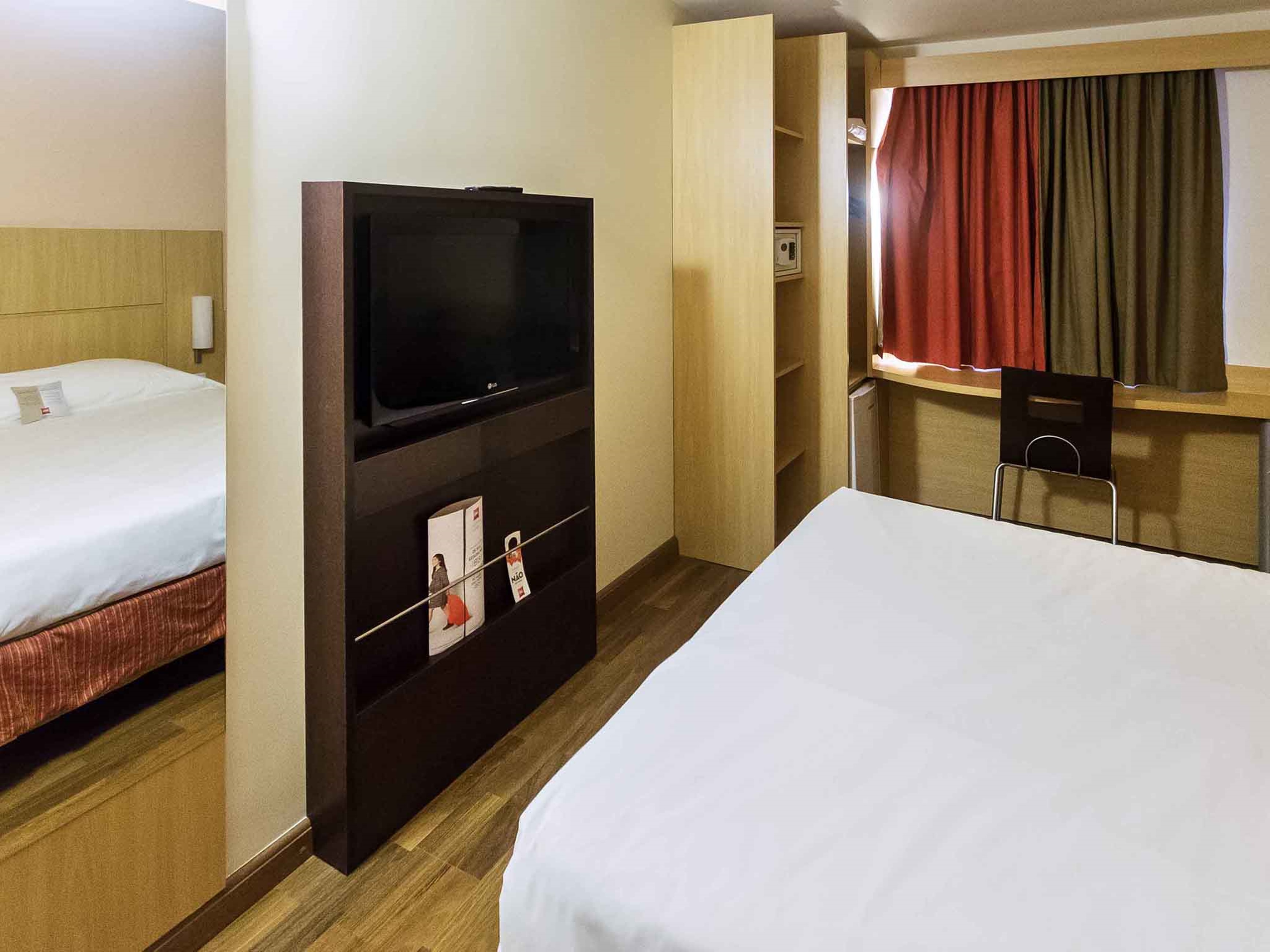 ibis copacabana posto 2 hotel