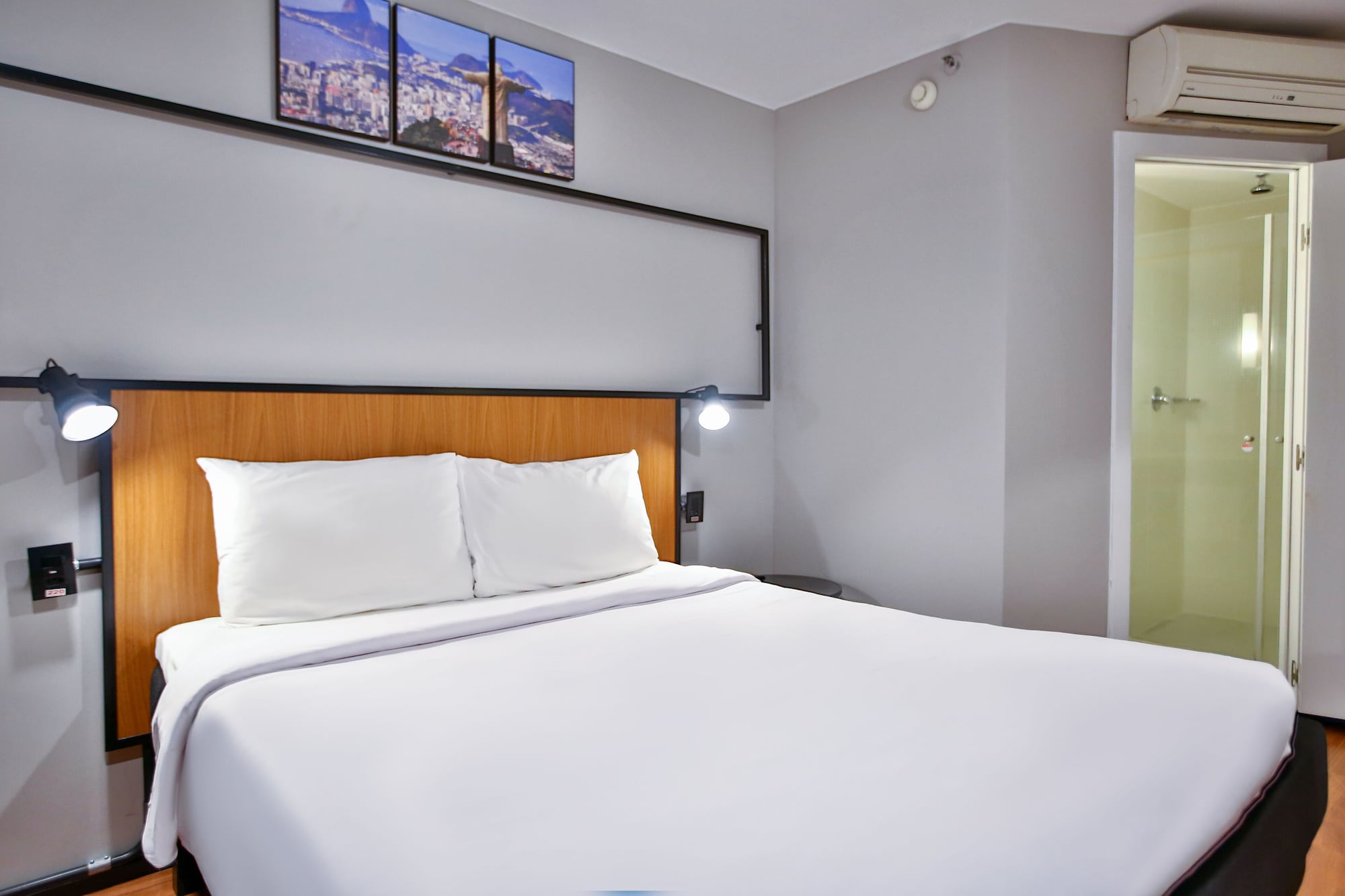 ibis copacabana posto 2 hotel