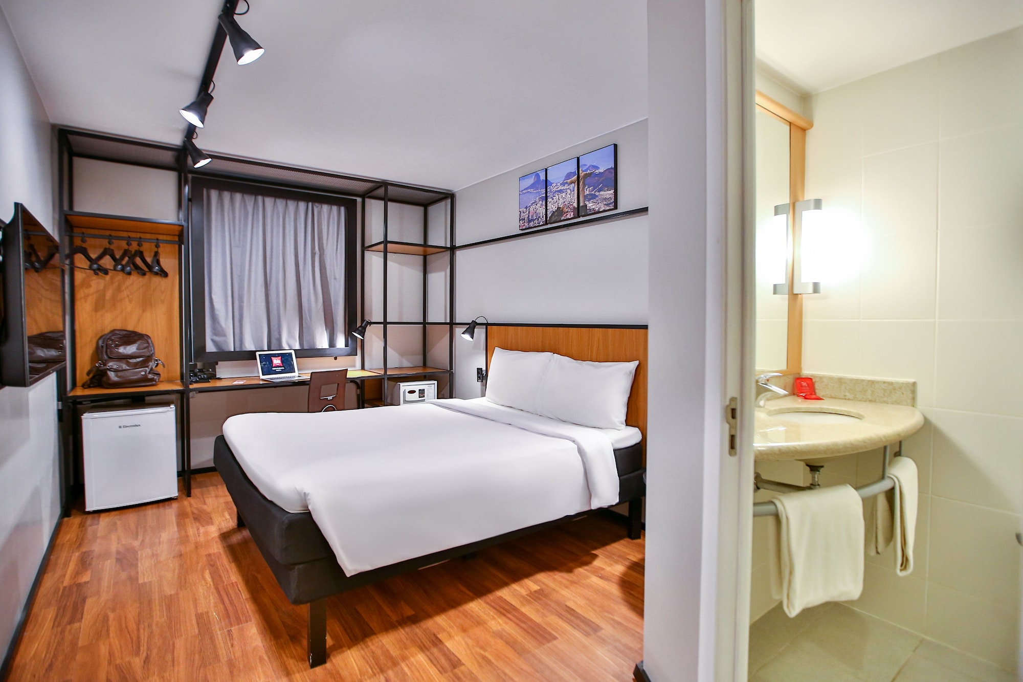 ibis copacabana posto 2 hotel