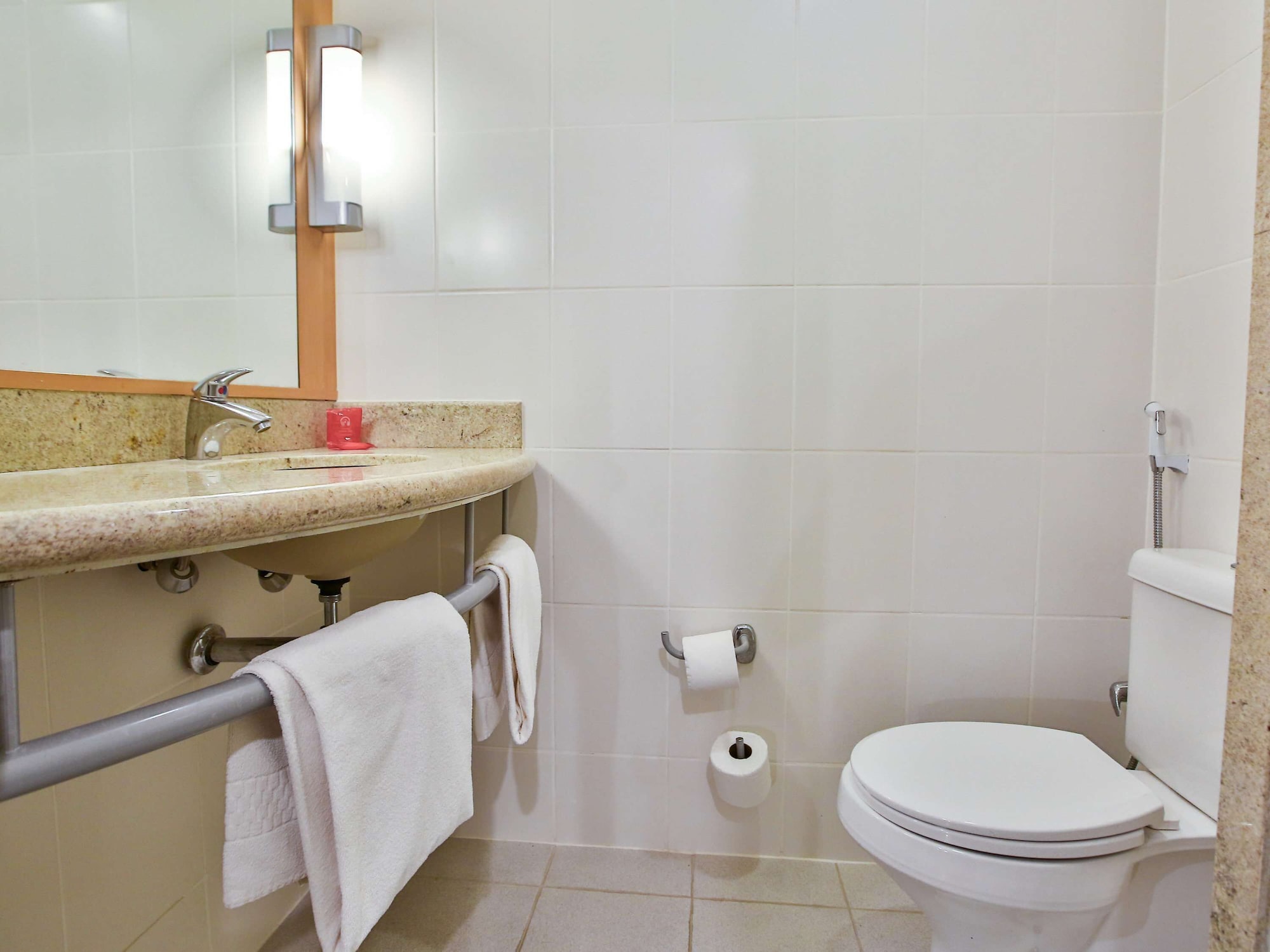 ibis copacabana posto 2 hotel