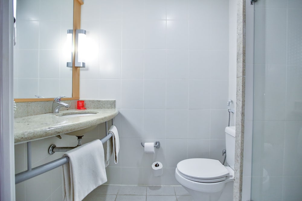 ibis copacabana posto 2 hotel