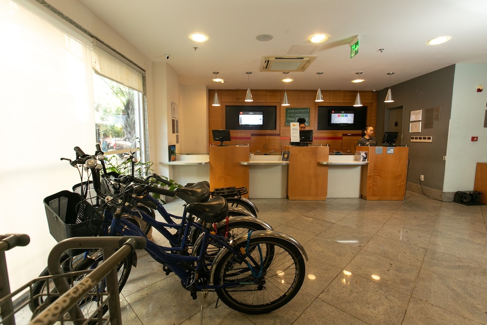 ibis copacabana posto 2 hotel