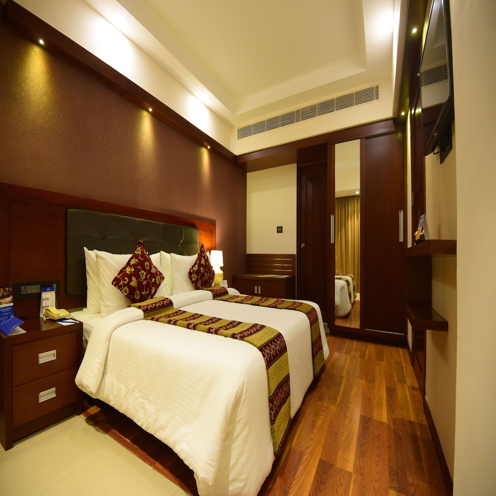 classic sarovar portico thiruvananthapuram