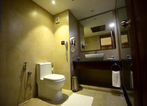 classic sarovar portico thiruvananthapuram