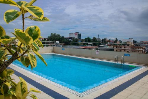 classic sarovar portico thiruvananthapuram