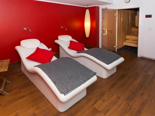Dormero Hotel Zurich Airport,,3 star