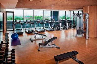 the oct harbour shenzhen marriott executive apartments