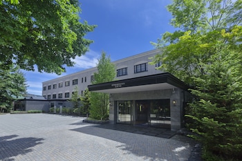 kyukaruizawa kikyo curio collection by hilton