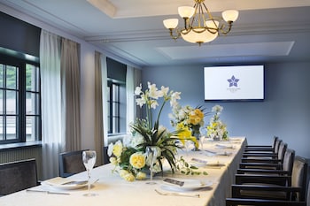 kyukaruizawa kikyo curio collection by hilton