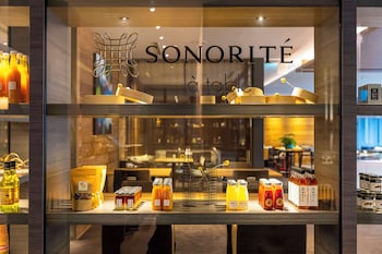 kyukaruizawa kikyo curio collection by hilton