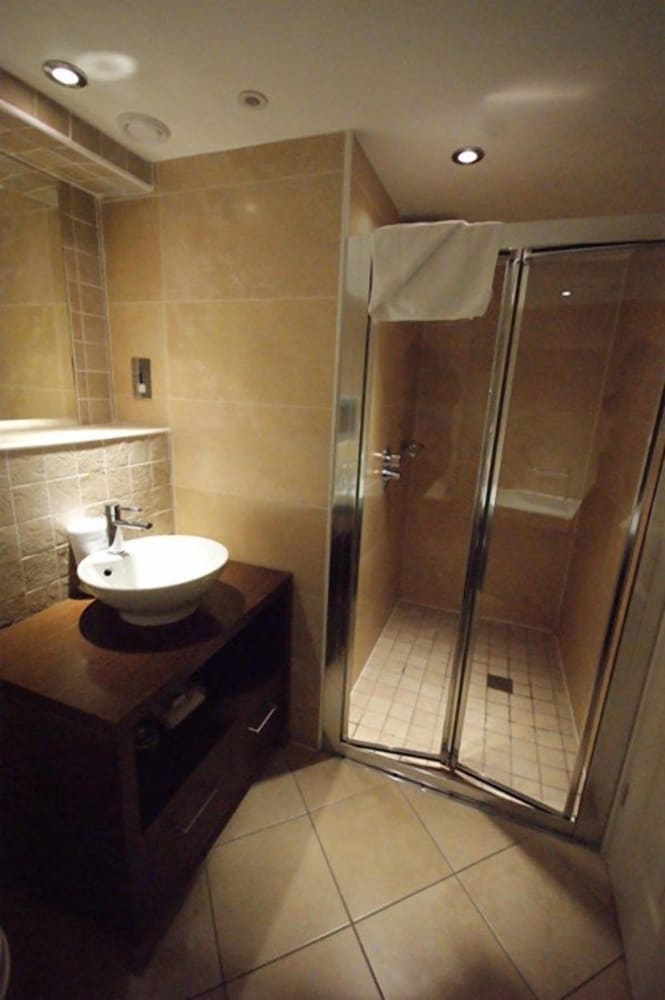 cathedral quarter hotel derby