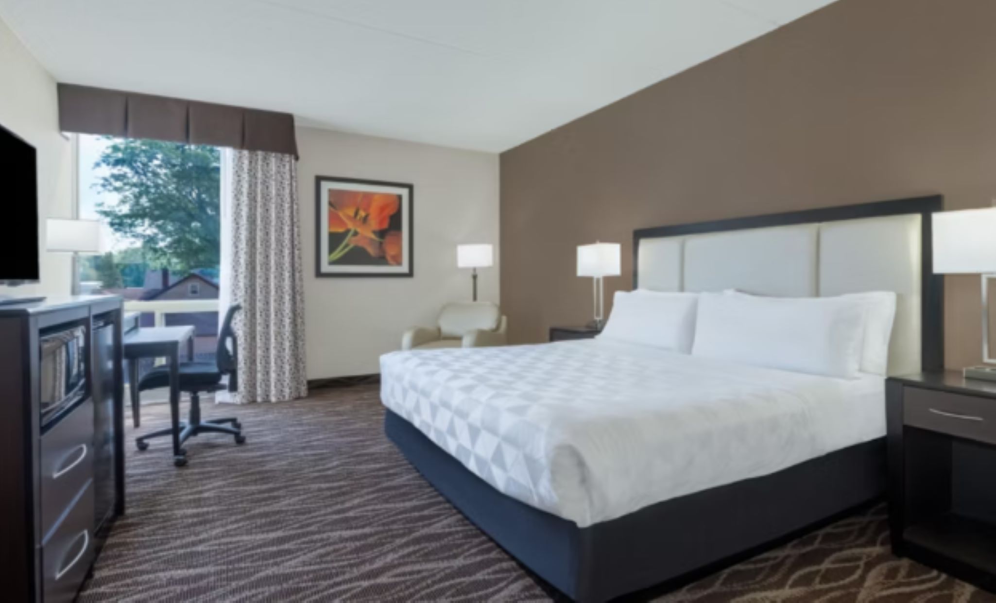 holiday inn des moines airport conf center by ihg