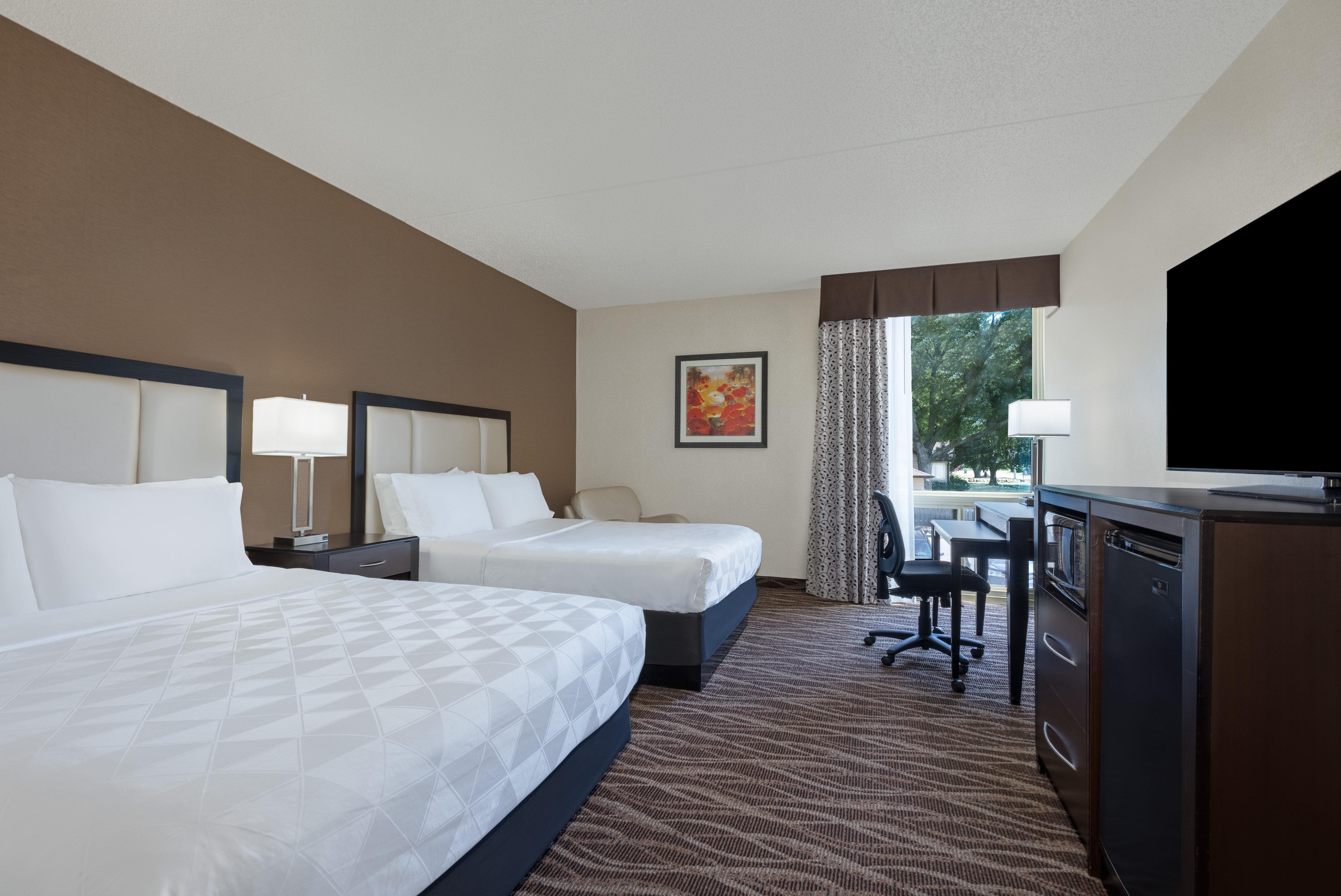 holiday inn des moines airport conf center by ihg