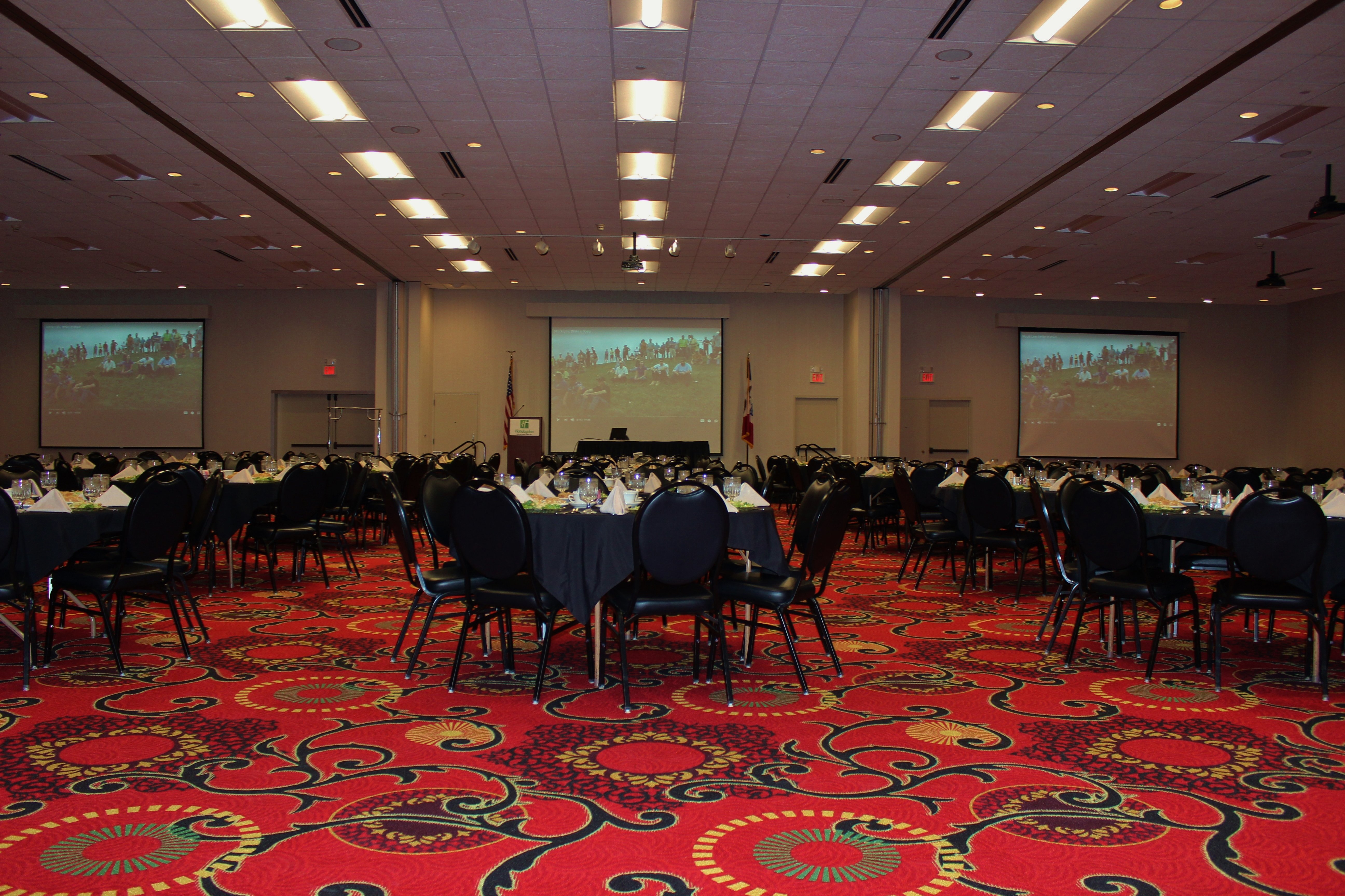 holiday inn des moines airport conf center by ihg