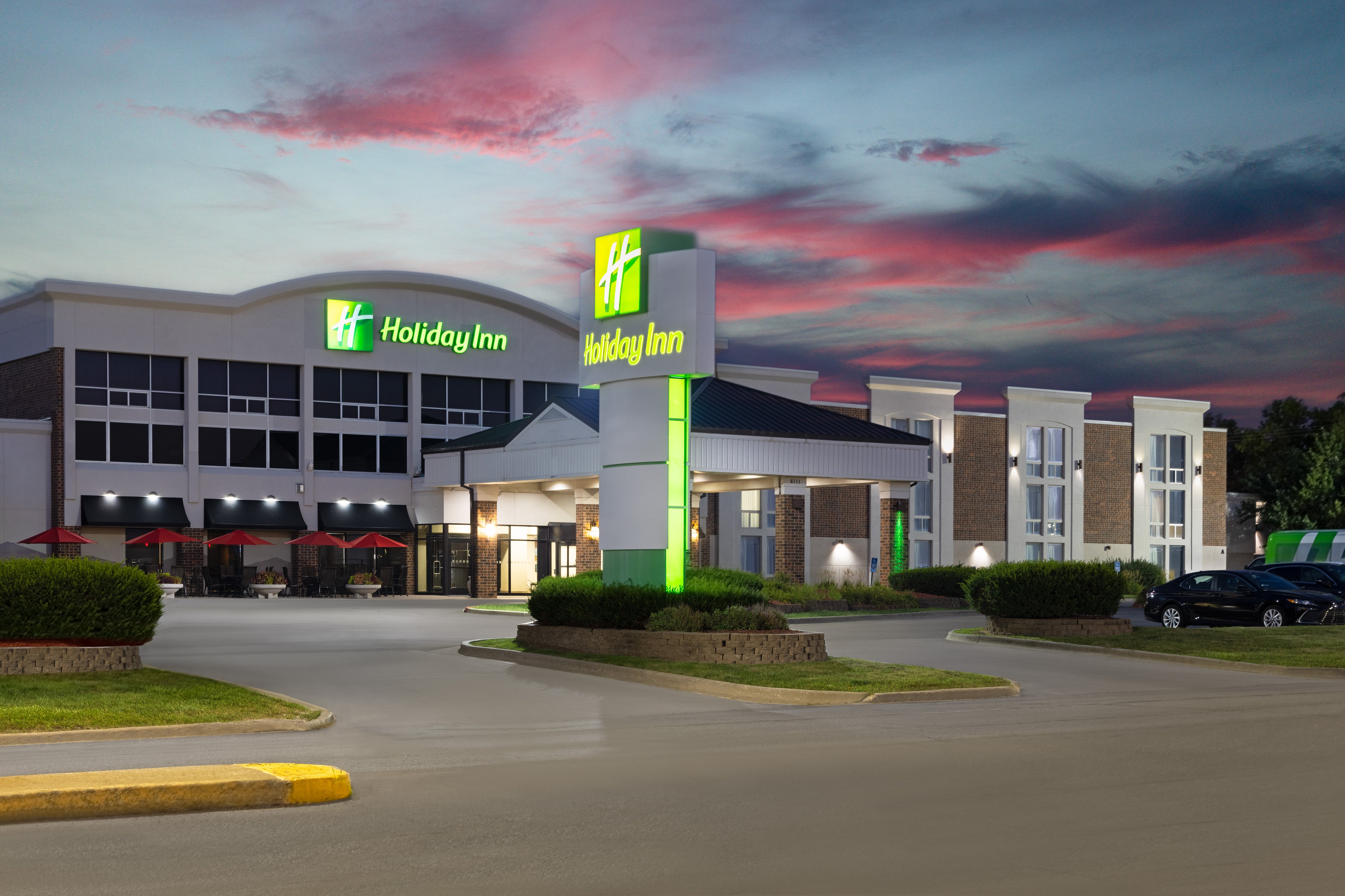 holiday inn des moines airport conf center by ihg