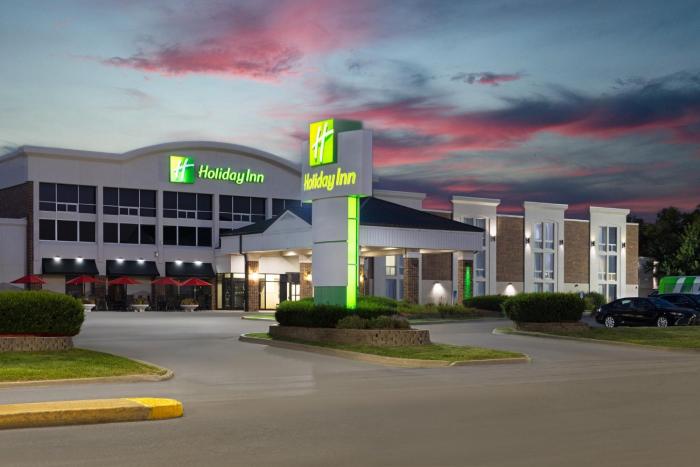 holiday inn des moines airport conf center by ihg