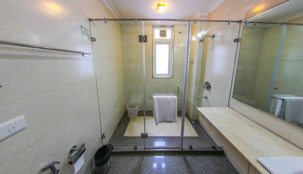 perch service apartment sector 40