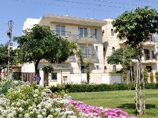 perch service apartment sector 40