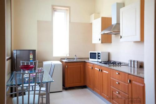 perch service apartment sector 40