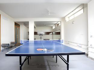 perch service apartment sector 40