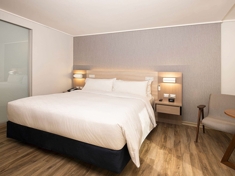 pullman vina del mar san martin ex atton