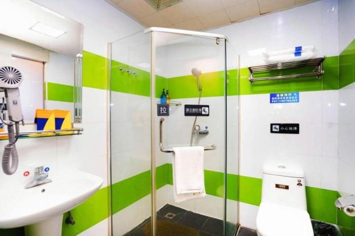 7days inn xian railway station east plaza