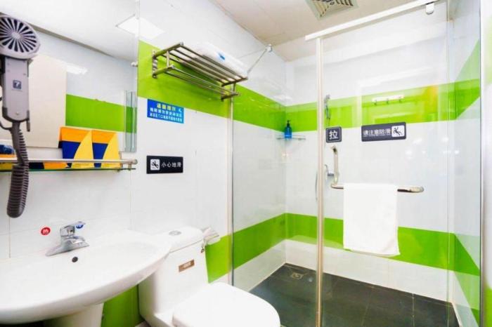 7days inn xian railway station east plaza