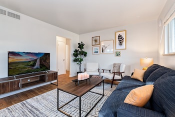 centrally located townhome near pvh dog friendly
