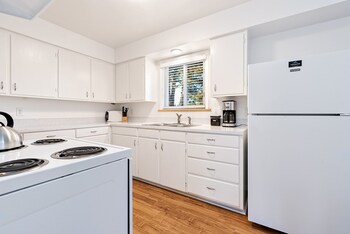 centrally located townhome near pvh dog friendly