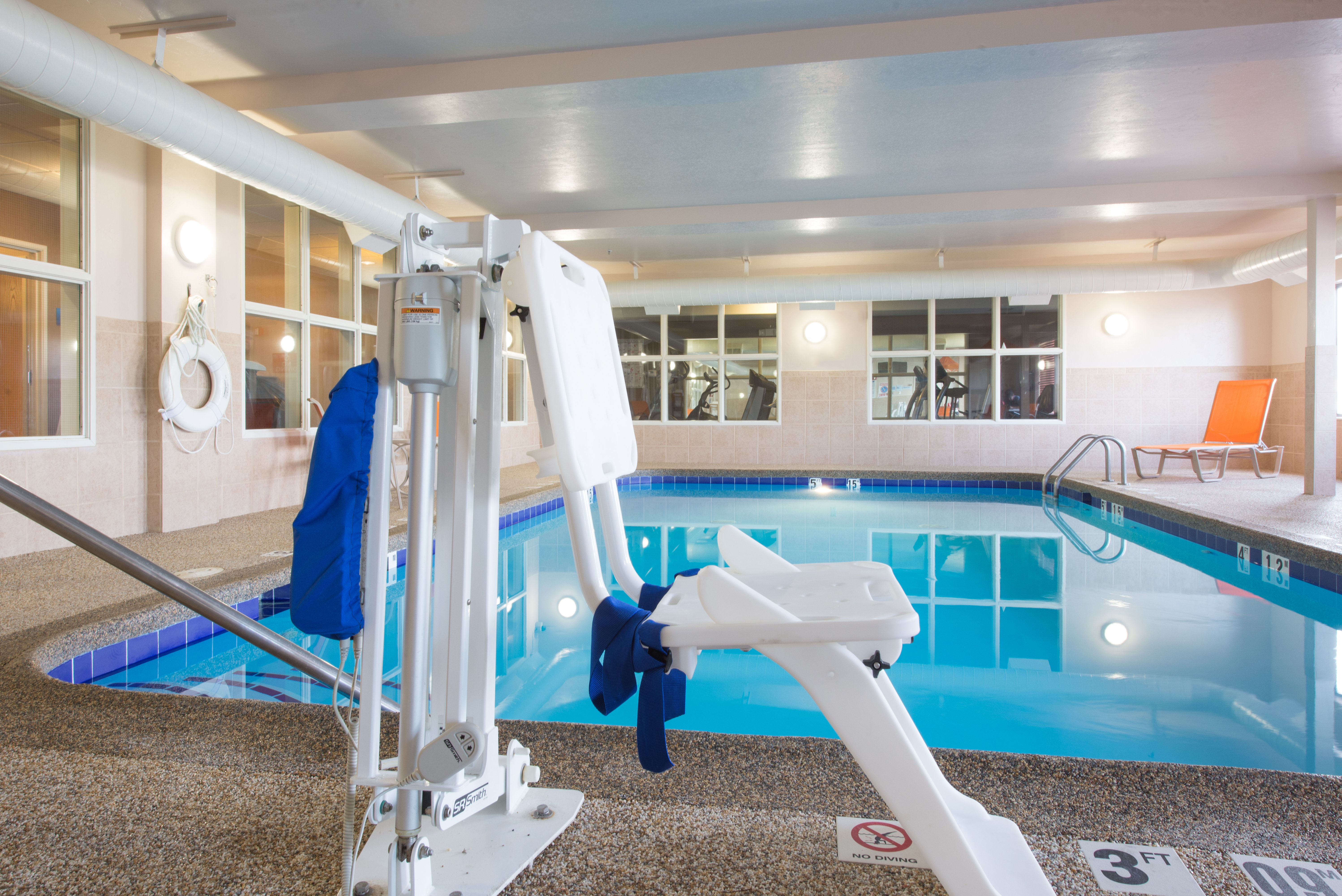 holiday inn express hotel and suites douglas by ihg