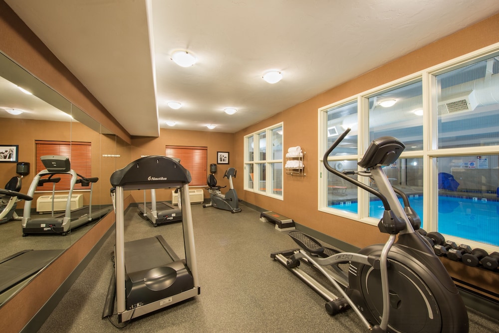 holiday inn express hotel and suites douglas by ihg